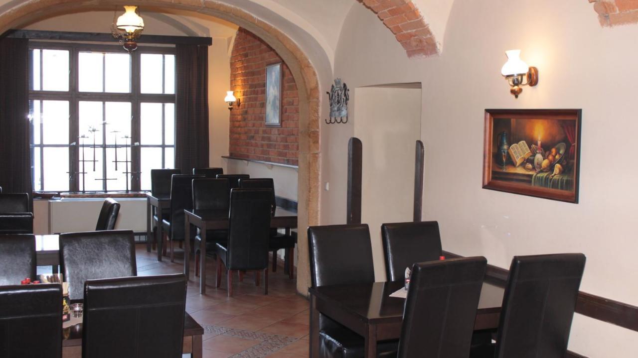 Hotel Kralovsky Dvur Hořice Eksteriør bilde